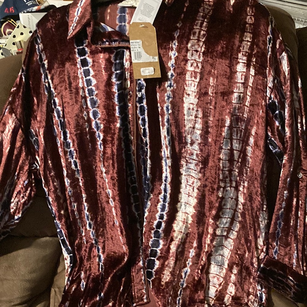 Tru Luxe velvety blouse in small NWT